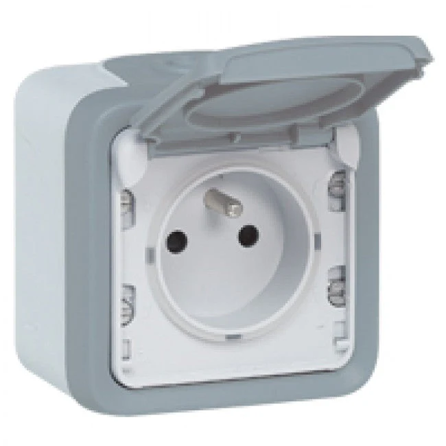 Legrand Socket Waterproof 2P+T IP55 IK07 - Image 2