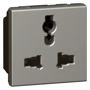 Legrand Art socket multistandard 2m mag