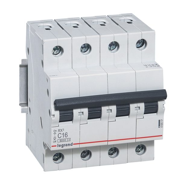 Legrand Disj. 16A 4p 4 mod c 6ka rx3
